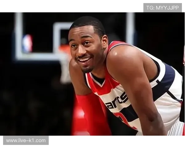 约翰·沃尔挡拆助攻提升球队节奏，关键回合表现优于库里