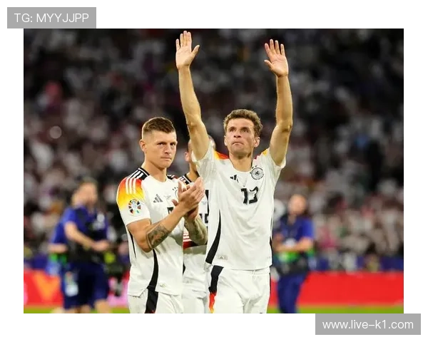 接管前场直塞撕开防线，穆勒本赛季更偏组织